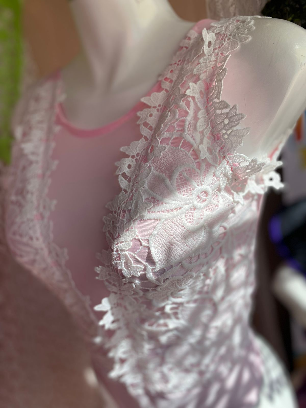 Body Mesh con encaje