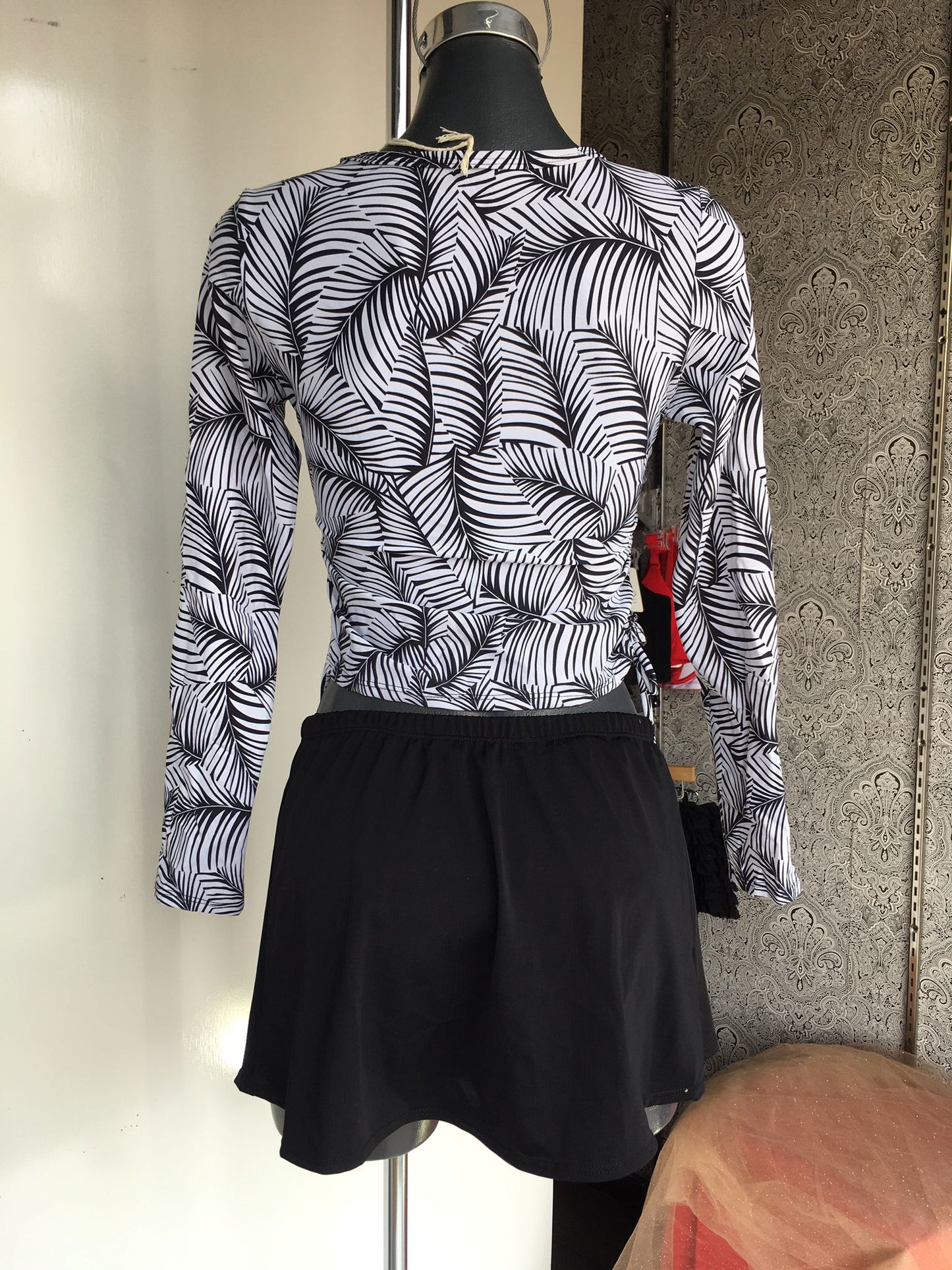 Traje de baño con falda