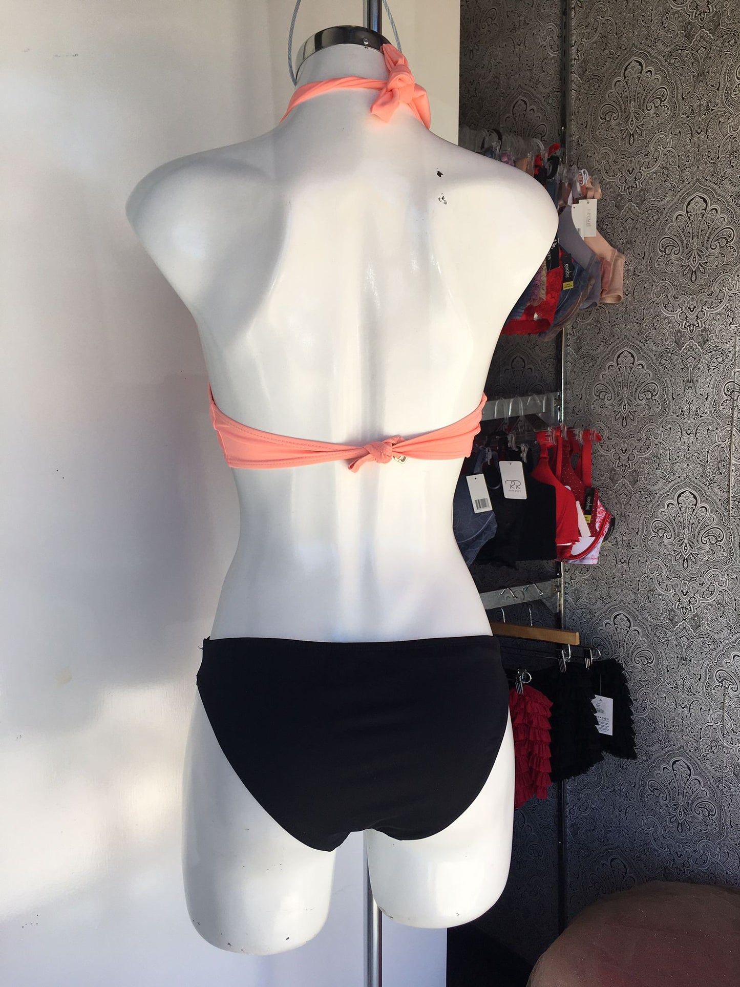 Traje de baño salmón