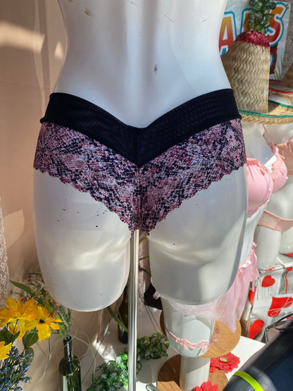 Cachetero Animal print fondo rosa