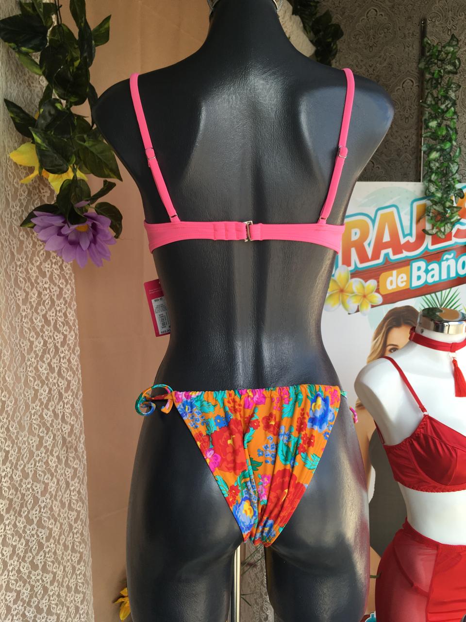 Traje de baño bikini estampado flores