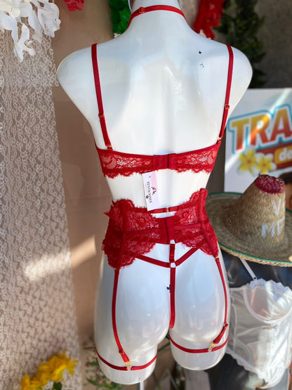 Coordinado de encaje con ligas