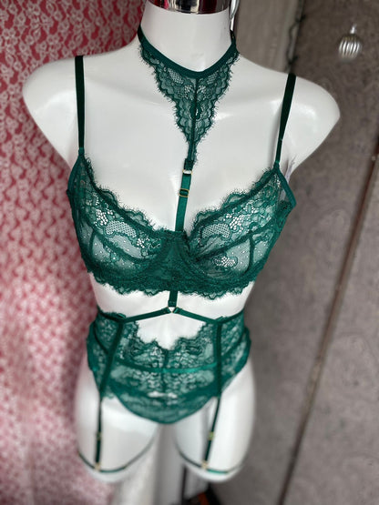 Coordinado de encaje con ligas