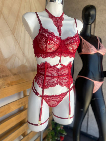 Coordinado de encaje con ligas