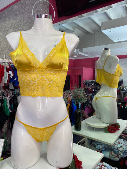 Coordinado de encaje