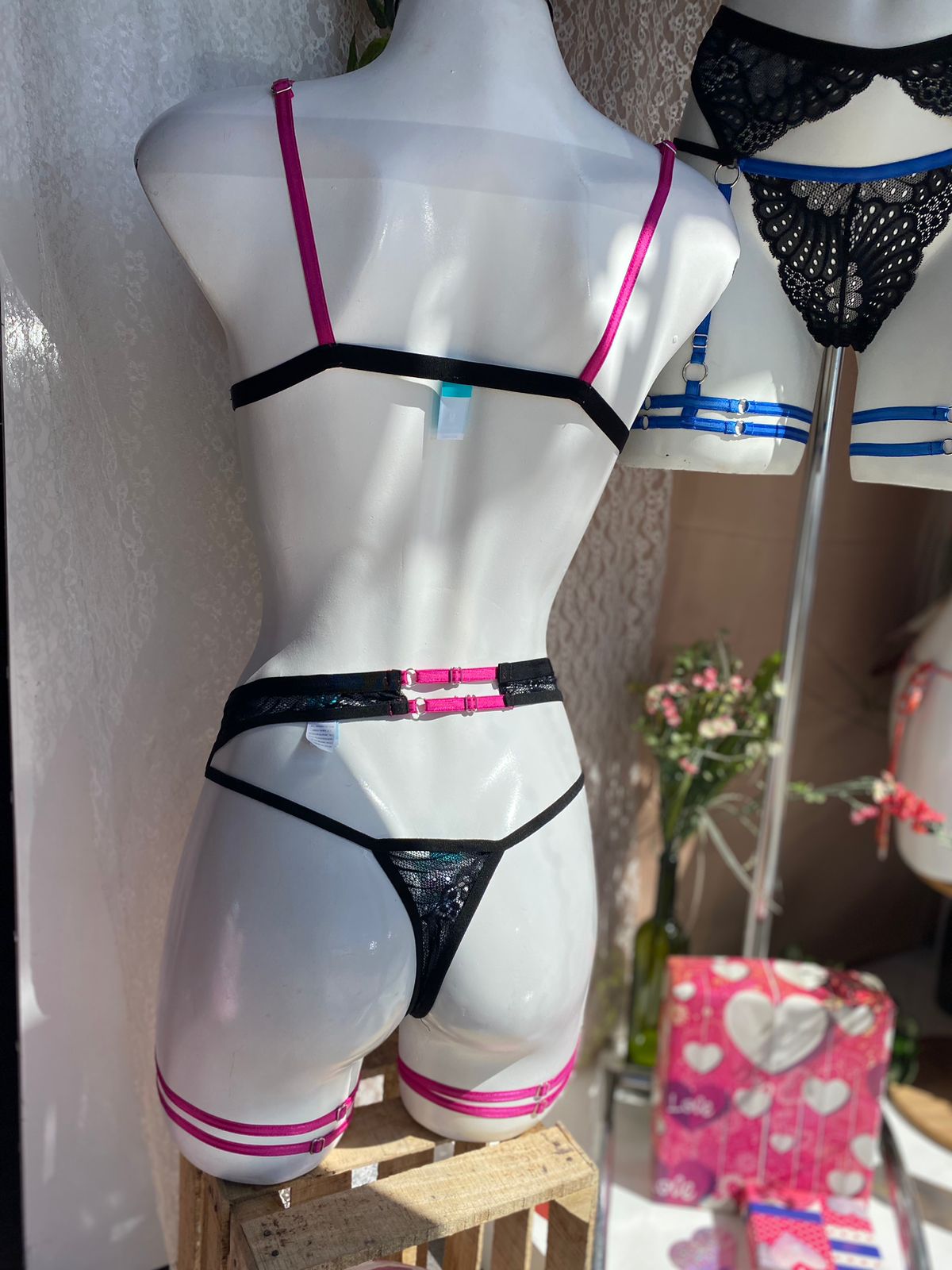 Conjunto con liguero