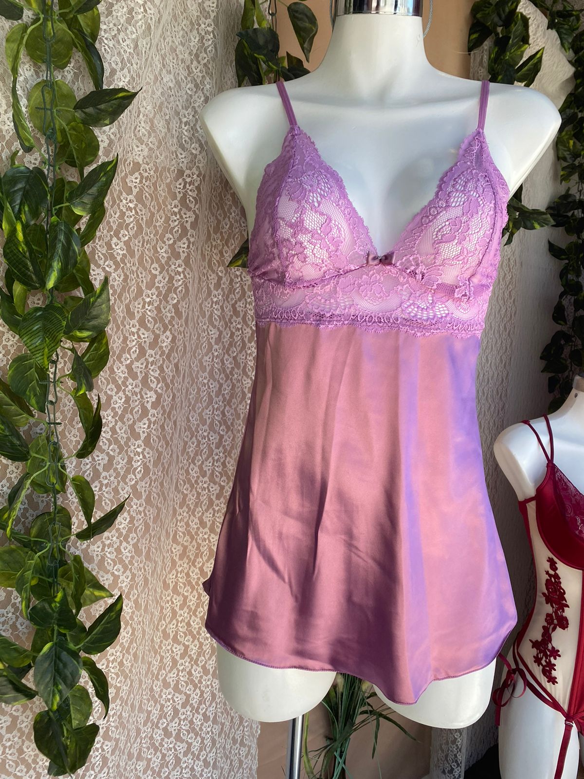 Top encaje y satin con cachetero