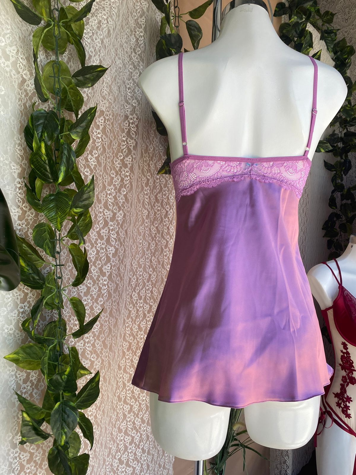 Top encaje y satin con cachetero