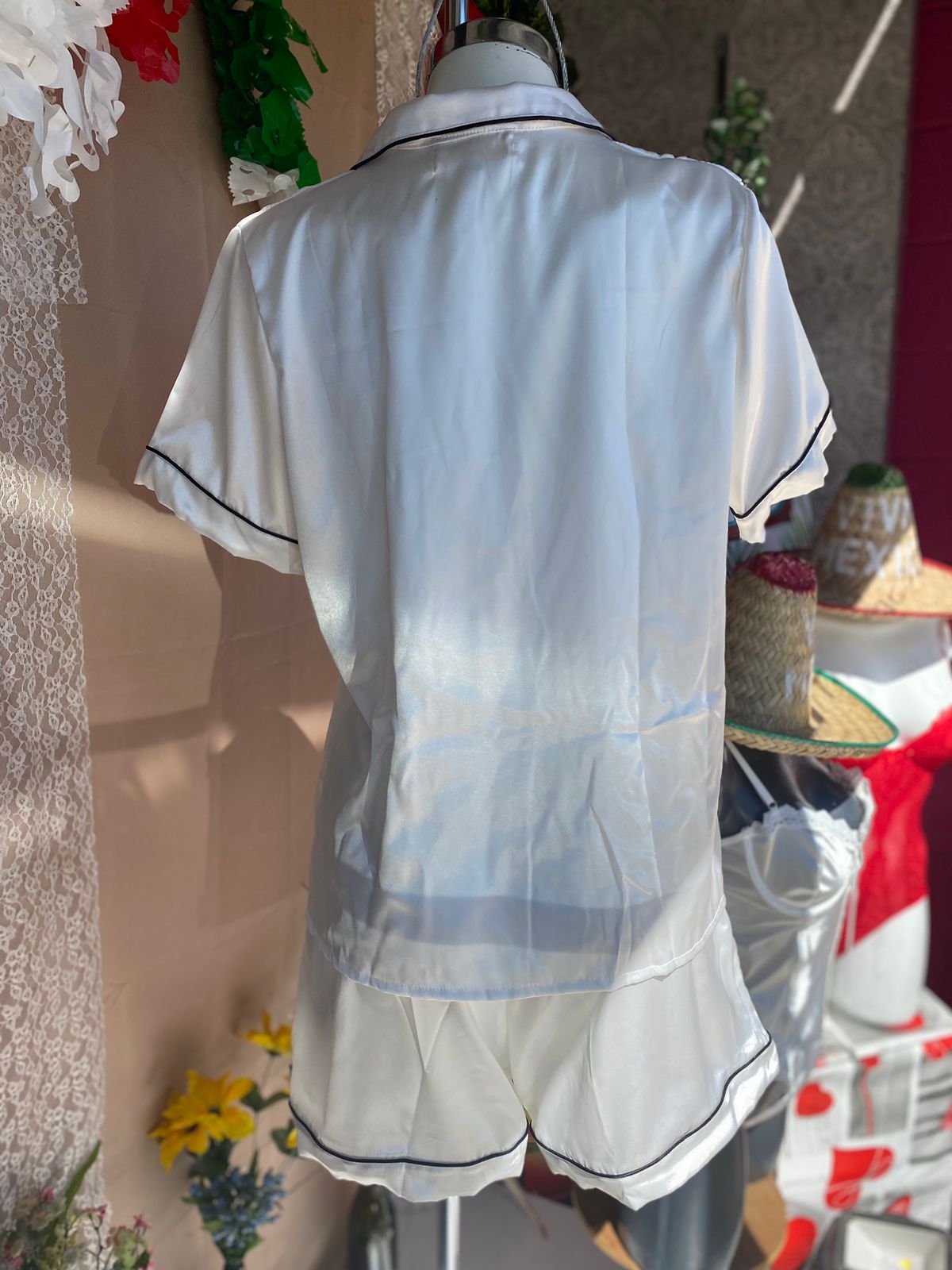 Pijama tipo Satin manga corta