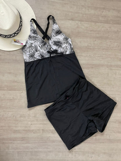 Traje de baño con short