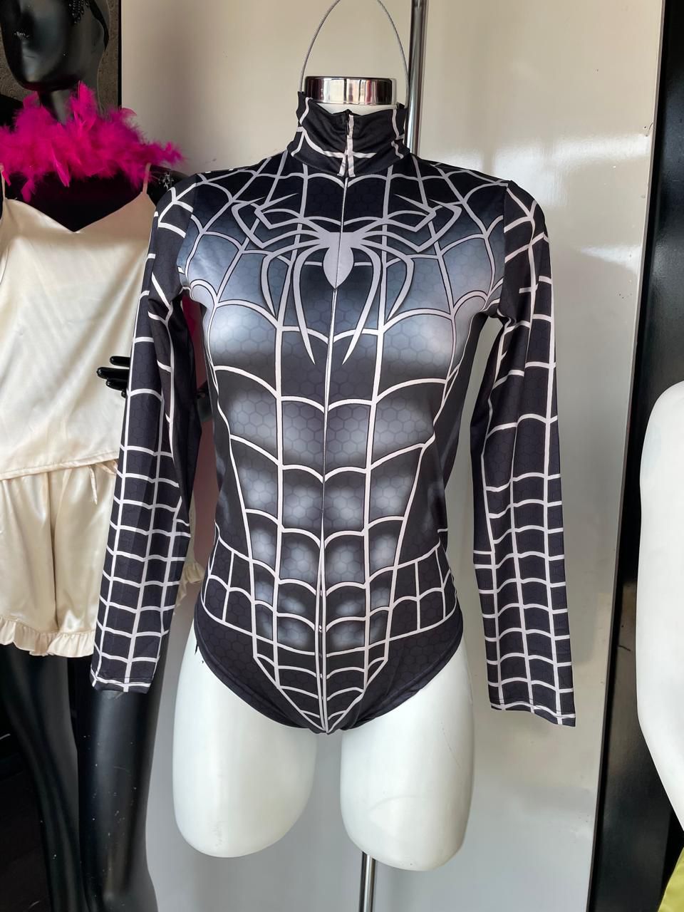 Disfraz de spiderman negro