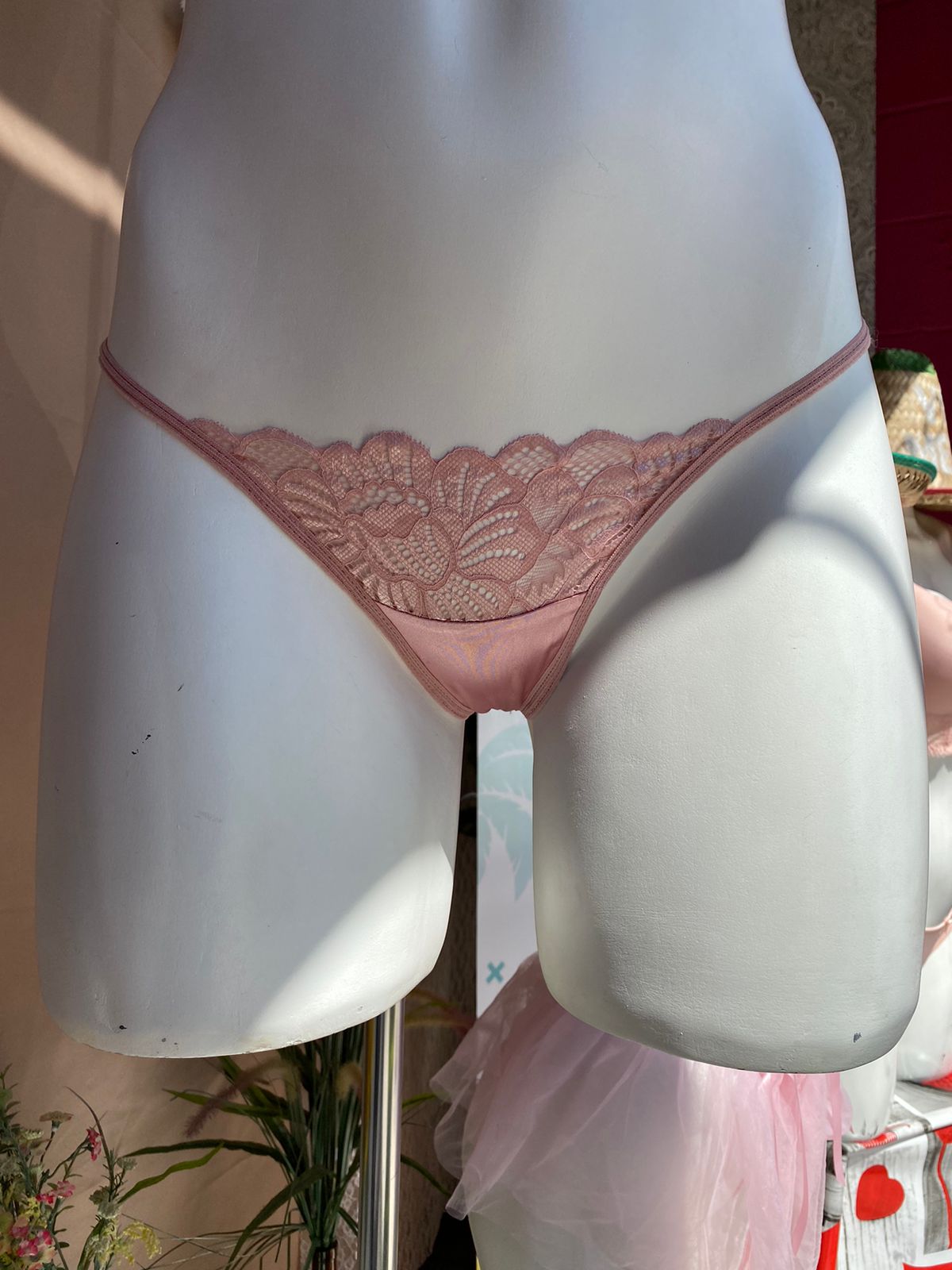 Tanga satin/encaje palo de rosa