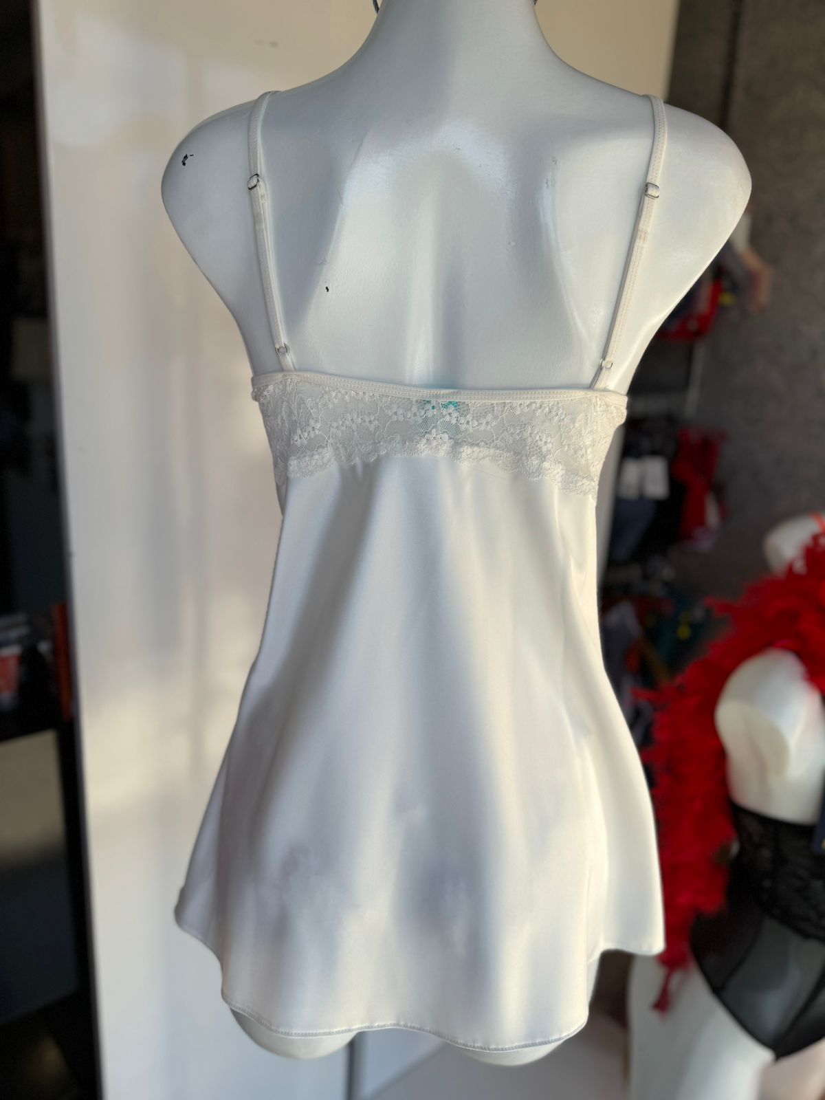 Top encaje y satin con cachetero