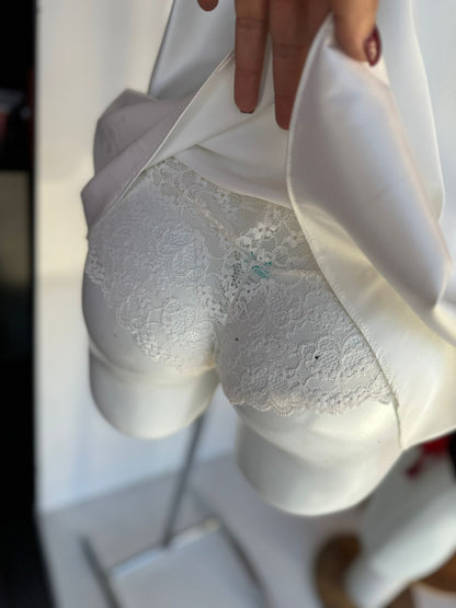 Top encaje y satin con cachetero