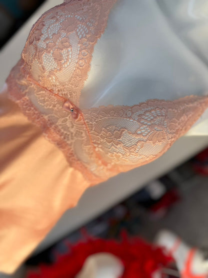 Top encaje y satin con cachetero