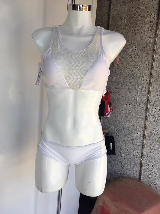 Traje de baño con encaje
