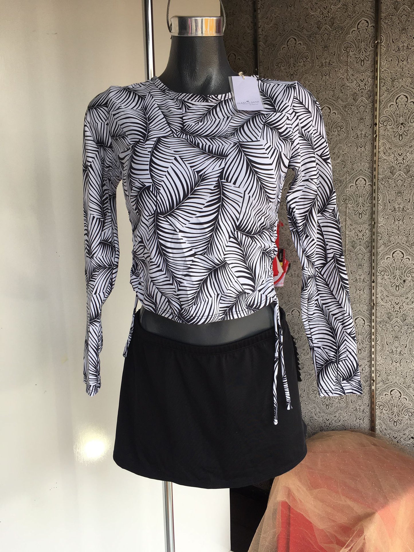 Traje de baño con falda