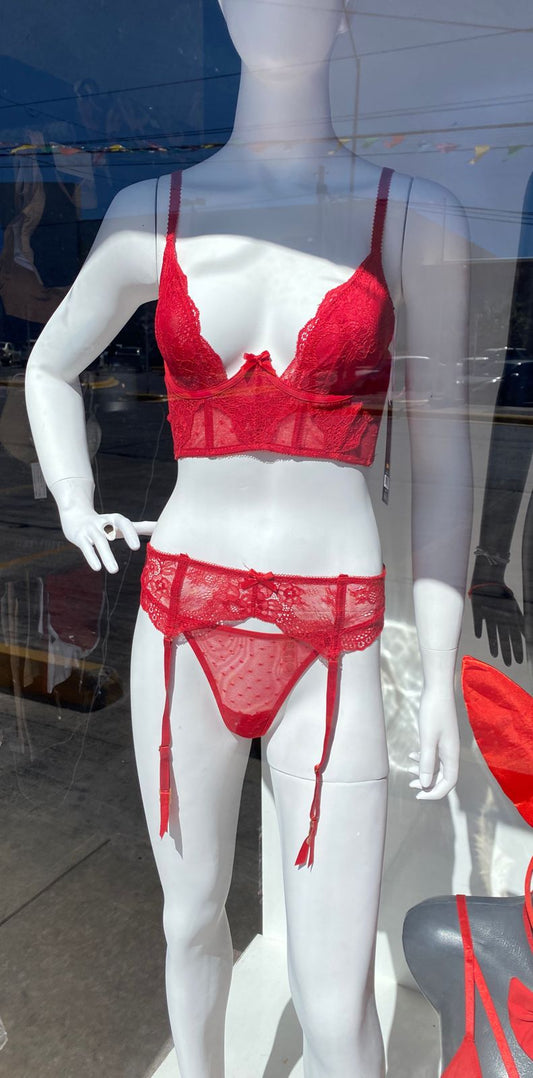 Conjunto con liguero